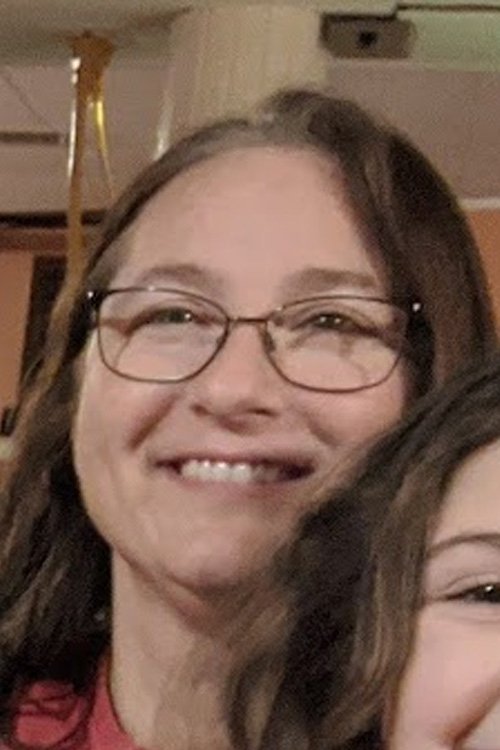 بازیگر Angie Santoro  