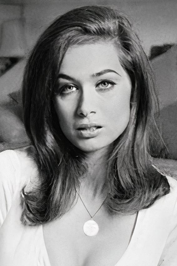 بازیگر Valerie Leon  