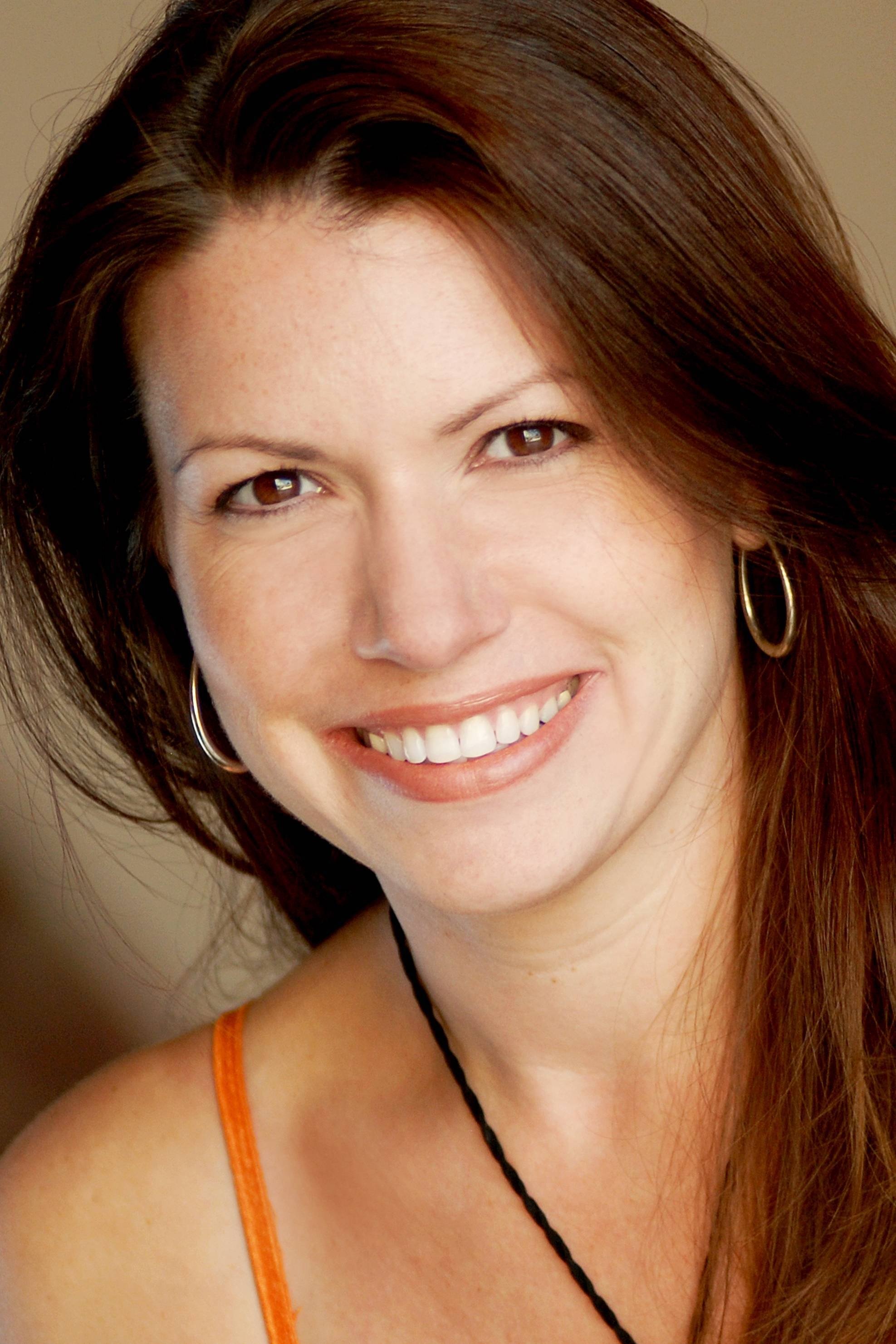 بازیگر Kate Barnett  