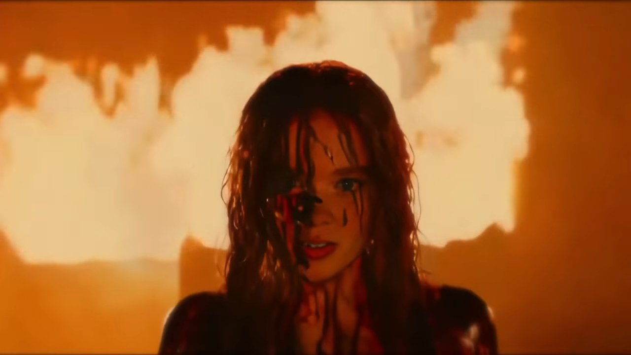 Carrie|Carrie