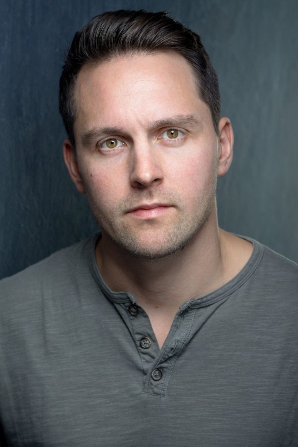 بازیگر Neil Linpow  