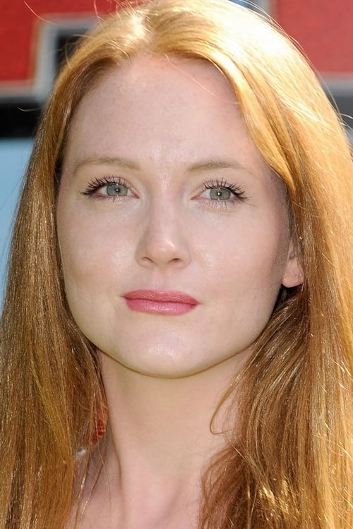 بازیگر Olivia Hallinan  