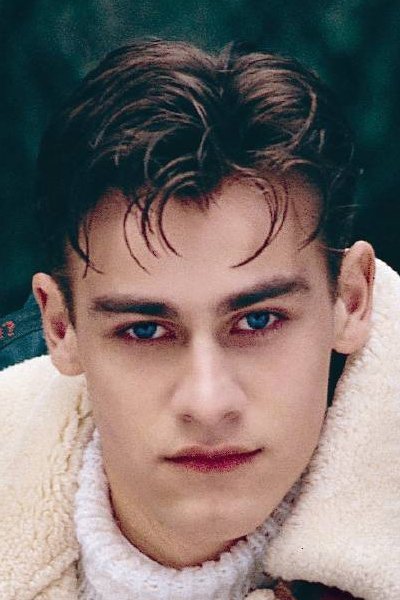 بازیگر Roman Paulik  