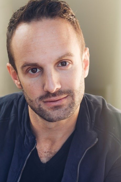 بازیگر Nick Mills  