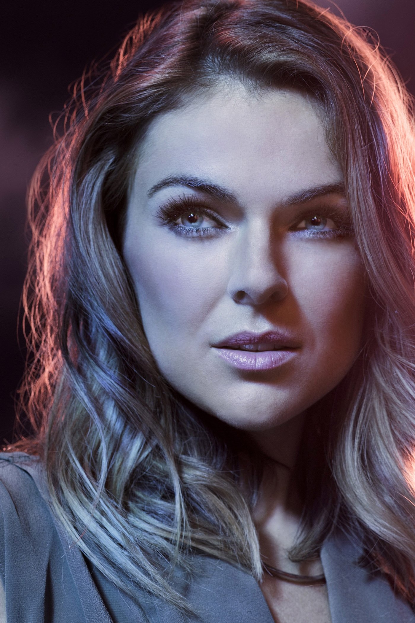 بازیگر Serinda Swan  