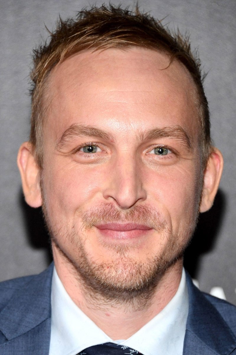 بازیگر Robin Lord Taylor  