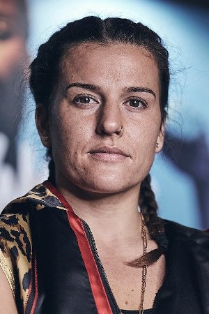 بازیگر Chantelle Cameron  