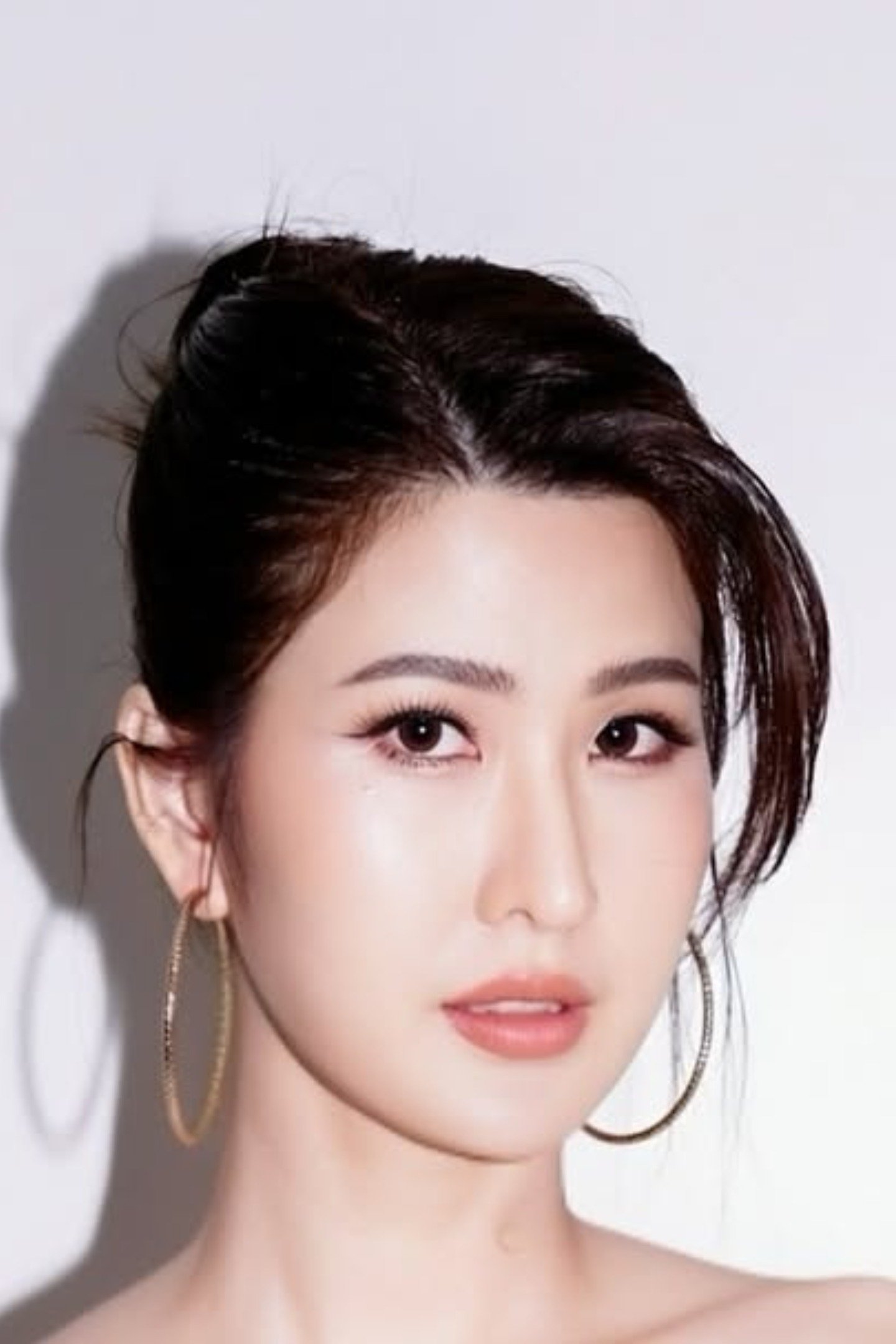 بازیگر ซานต้า ศศรส สุวัฒนาพร  