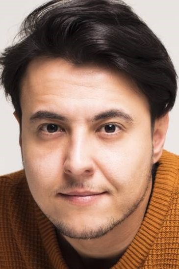 بازیگر Burak Topaloğlu  