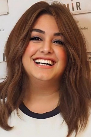 بازیگر Tuğçe Karabayır  