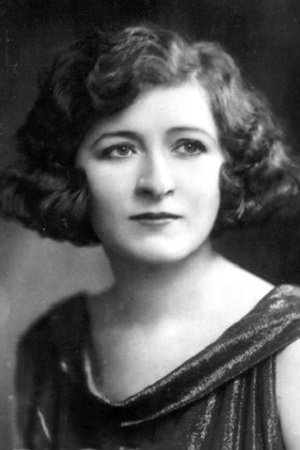 بازیگر Josephine Earle  
