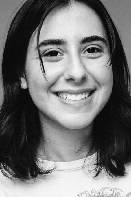 بازیگر Desirée Tolchin  
