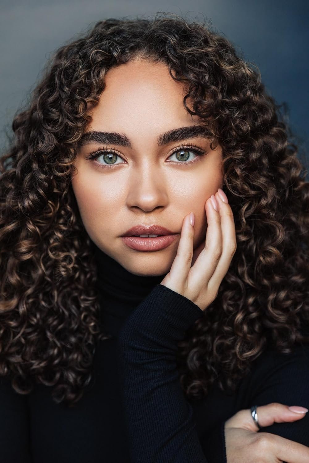 بازیگر Bailey Bass  