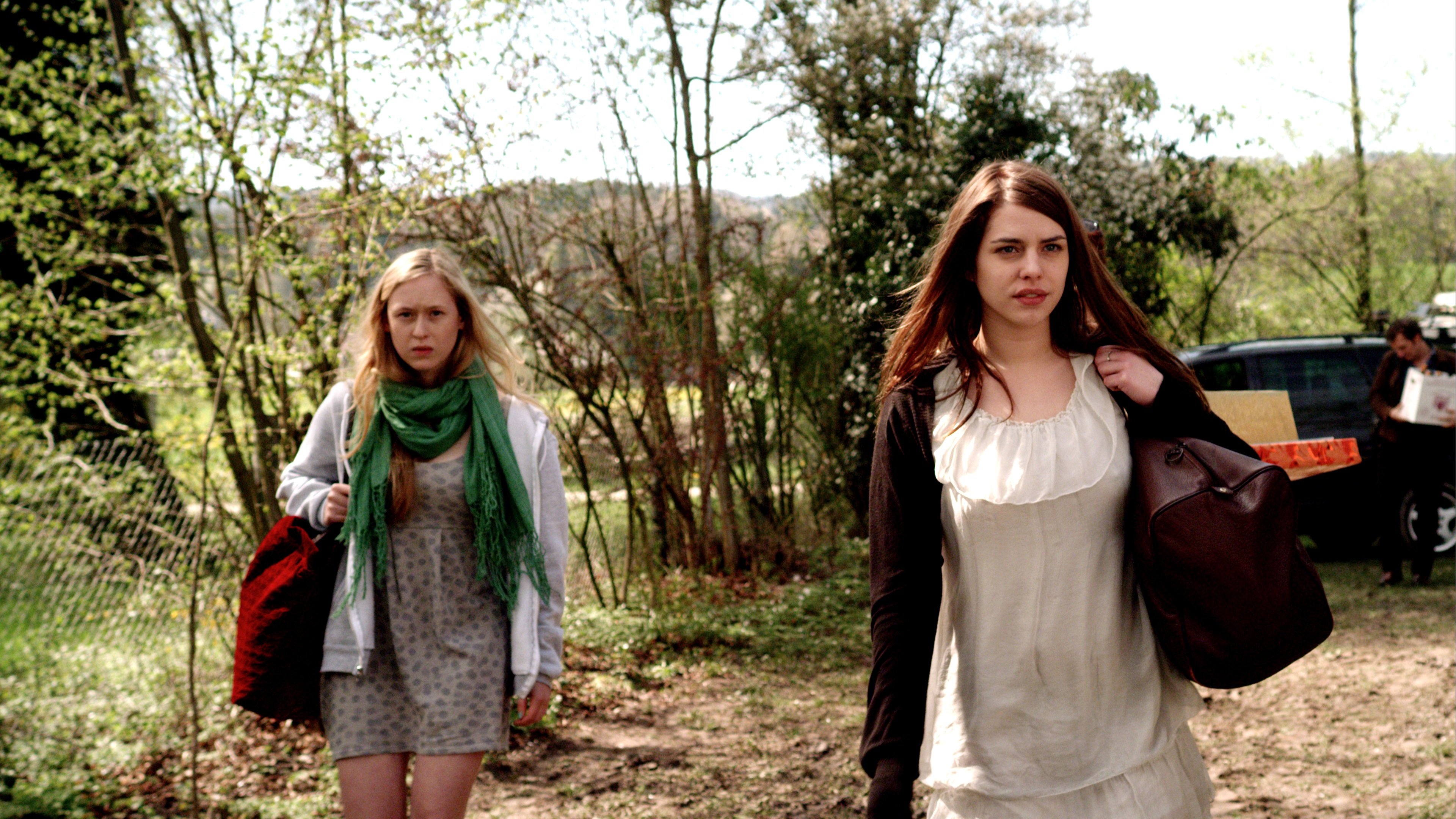 Zoe & Julie: Hidden Marks|Zoe & Julie: Hidden Marks