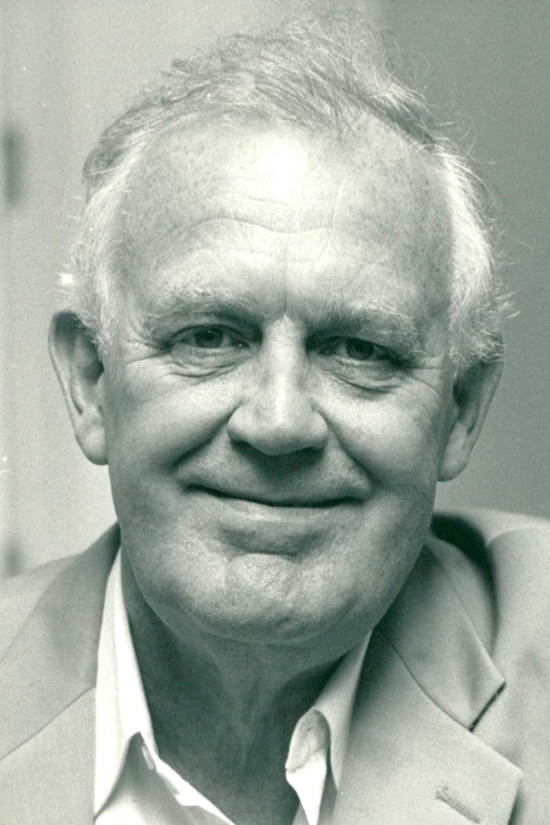 بازیگر Joss Ackland  