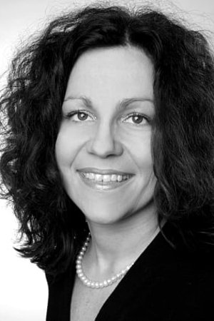 بازیگر Isabel Heinemann  