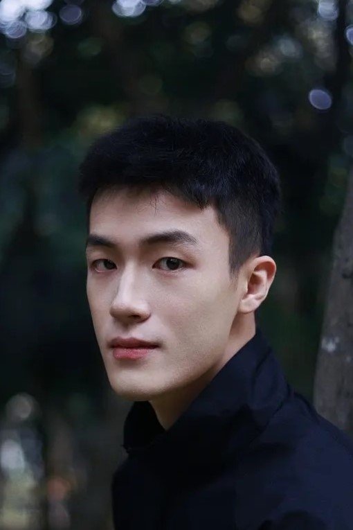 بازیگر Huang Heyuan  