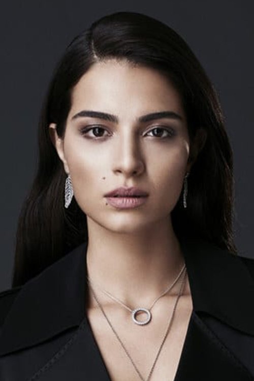 بازیگر Melisa Aslı Pamuk  