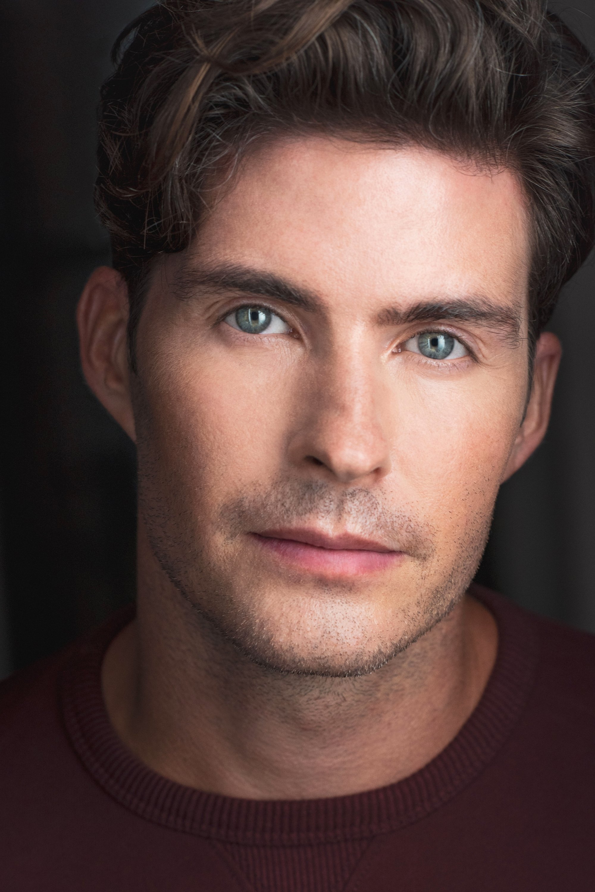بازیگر Logan Roberts  