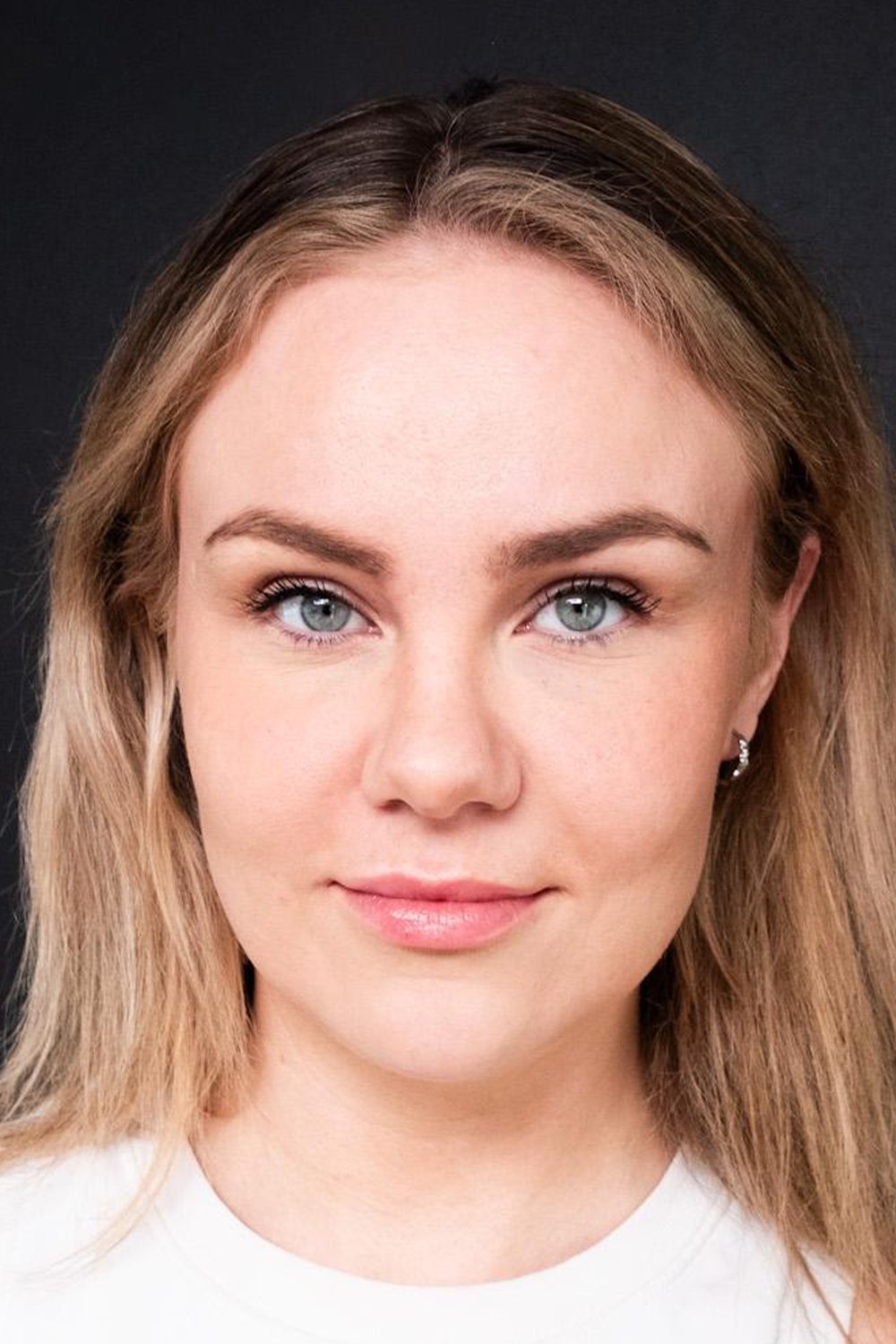بازیگر Sara Rut Arnardóttir  