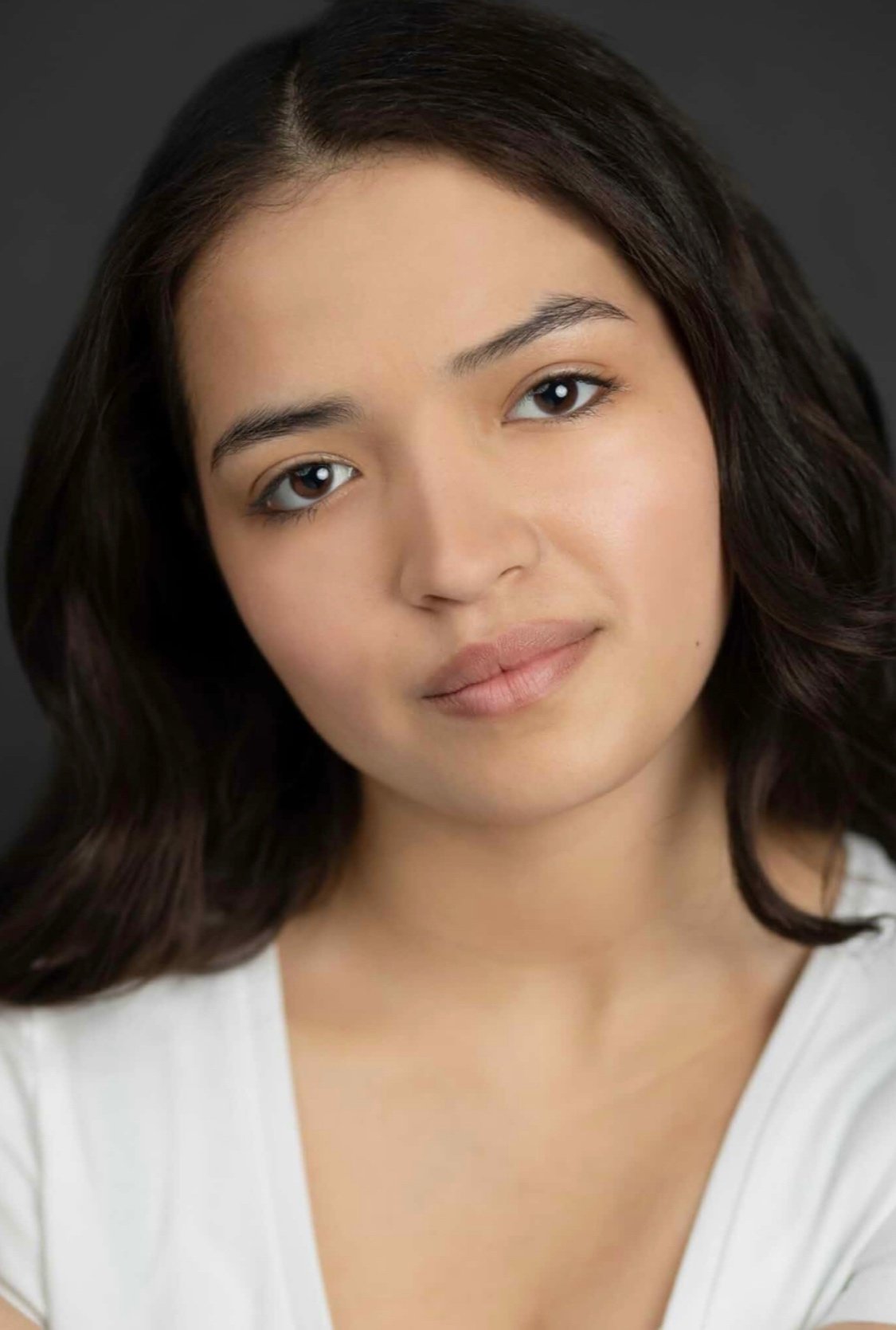 بازیگر Esmeralda Camargo  
