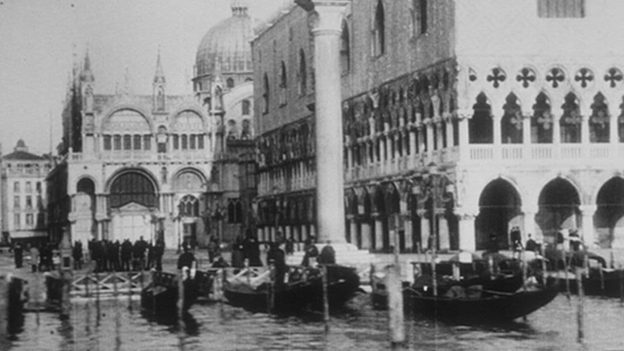 Venise, panorama de la place Saint-Marc pris d'un bateau|Venise, panorama de la place Saint-Marc pris d'un bateau