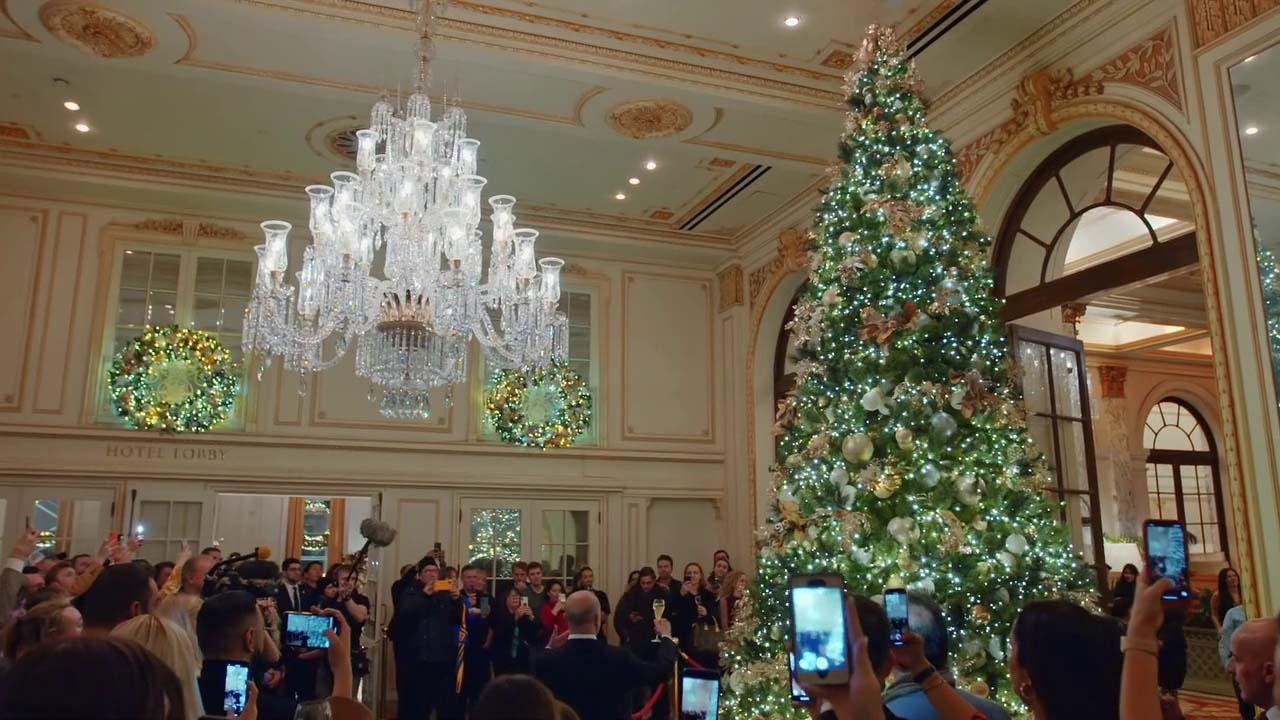 Christmas in New York: Inside the Plaza|Christmas in New York: Inside the Plaza