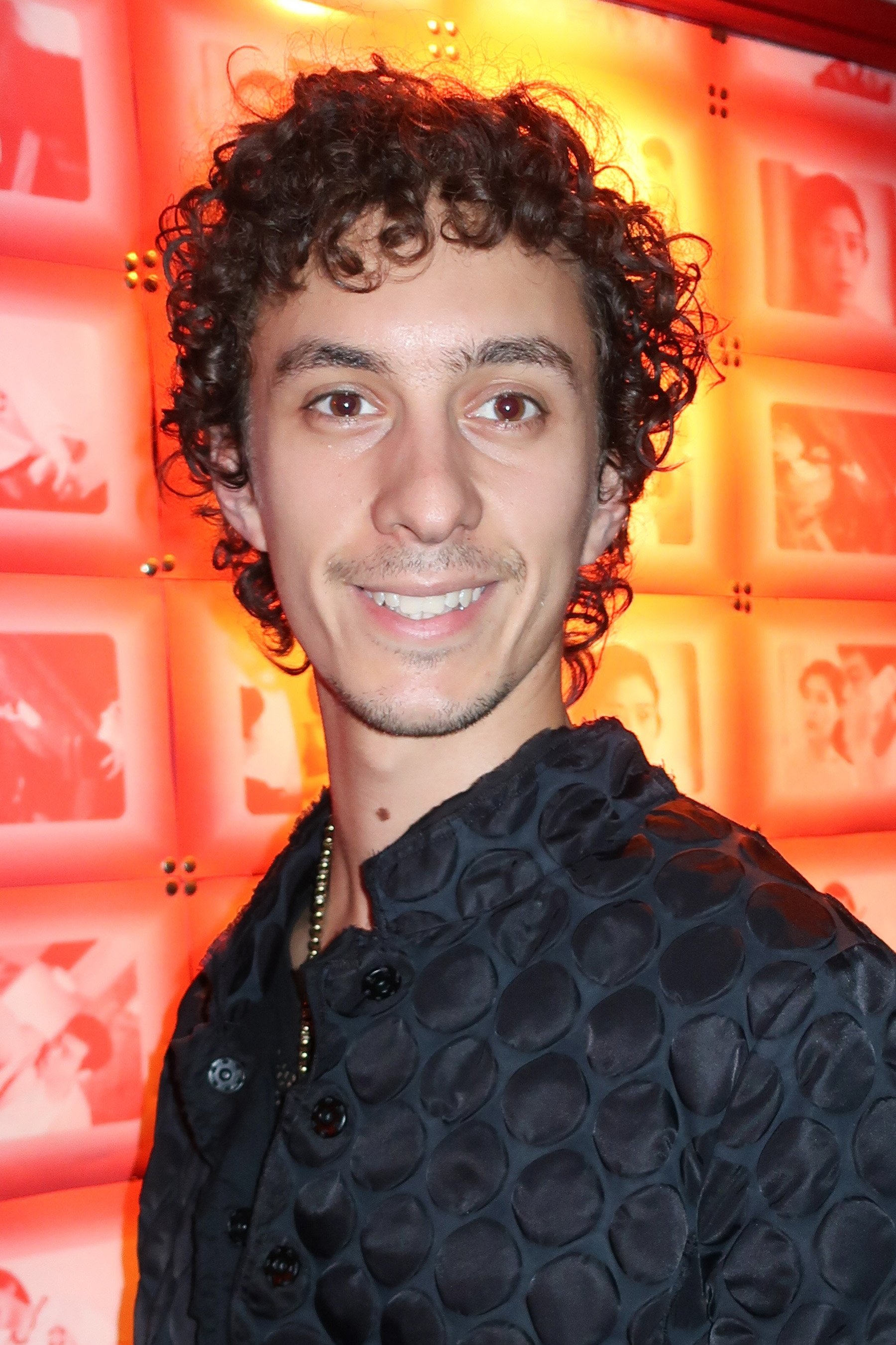 بازیگر Ari Kwasner-Catsi  