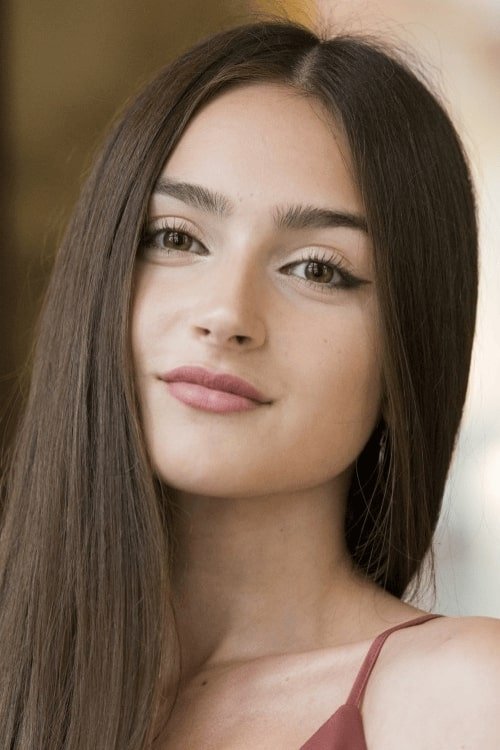 بازیگر Mia Giraud  