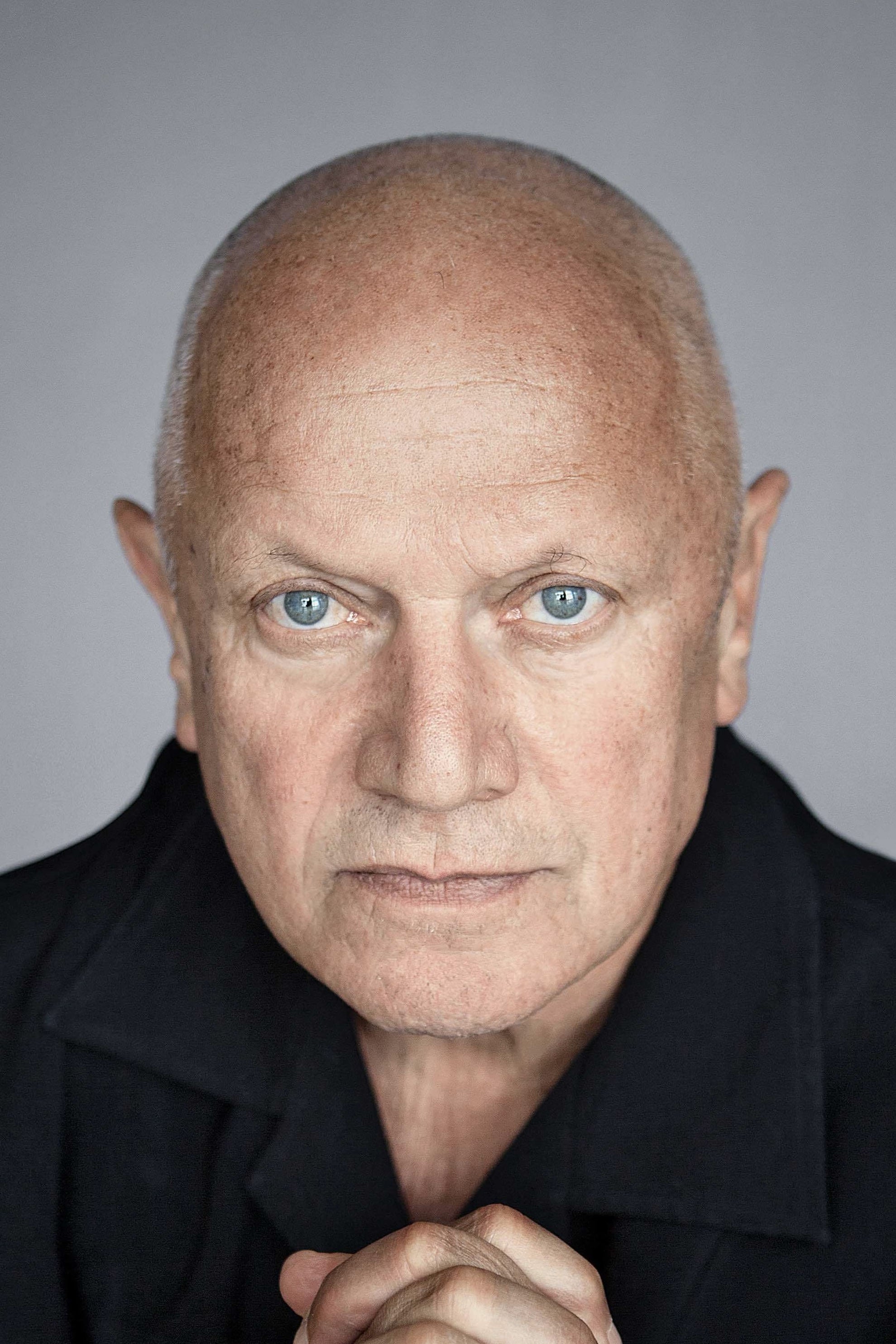 بازیگر Steven Berkoff  