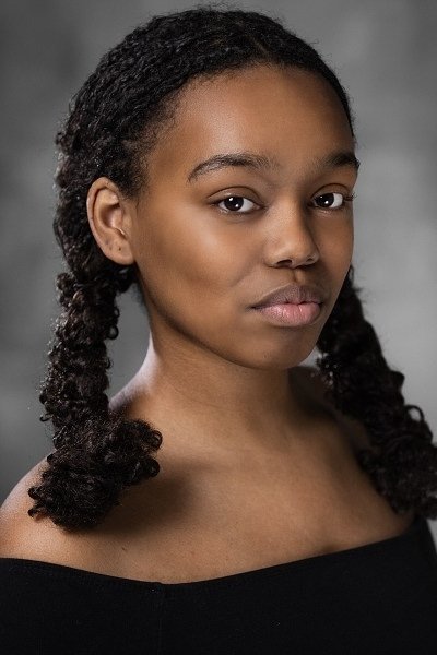بازیگر Sarah Ogungbure  