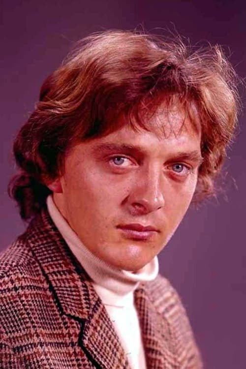 بازیگر David Hemmings  