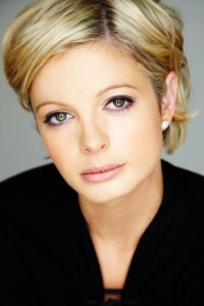 بازیگر Bridgette Kirk  