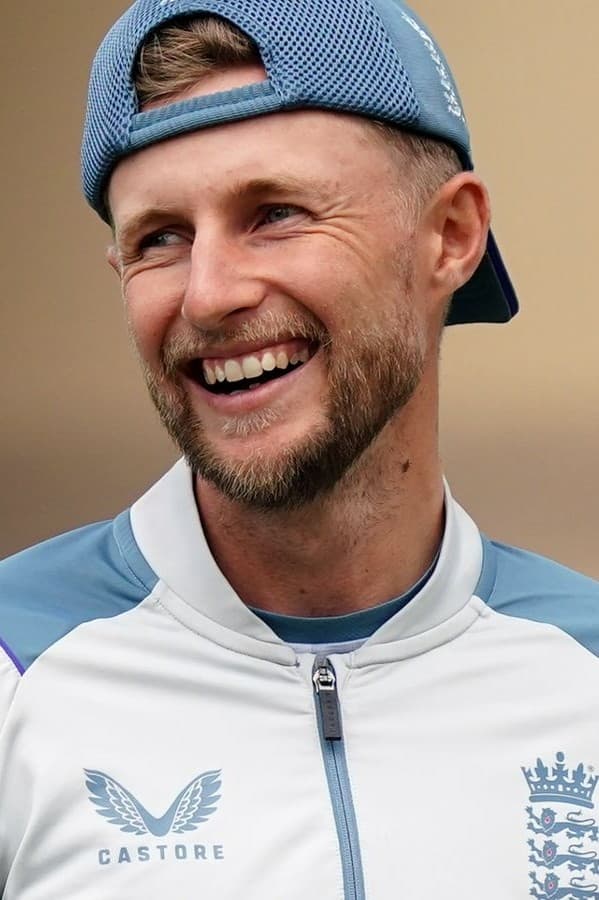 بازیگر Joe Root  