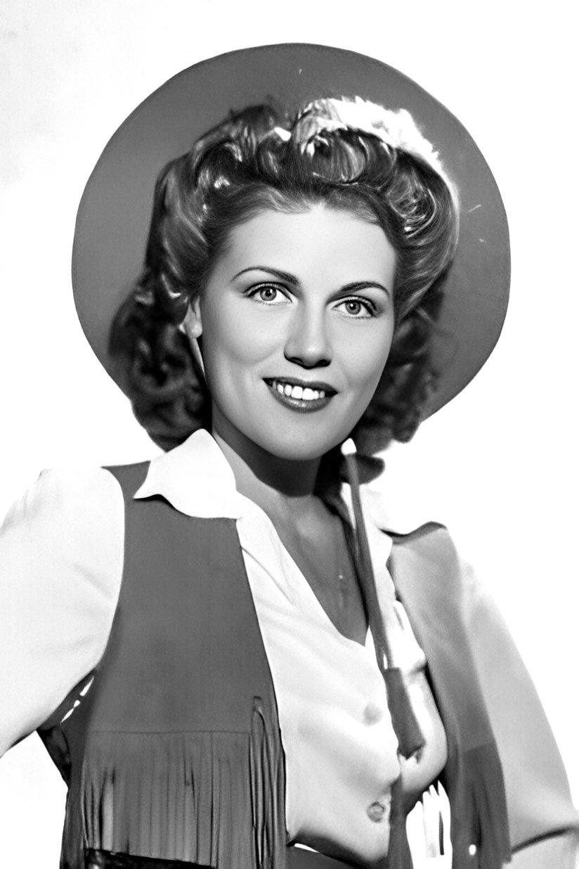 بازیگر Nora Lou Martin  