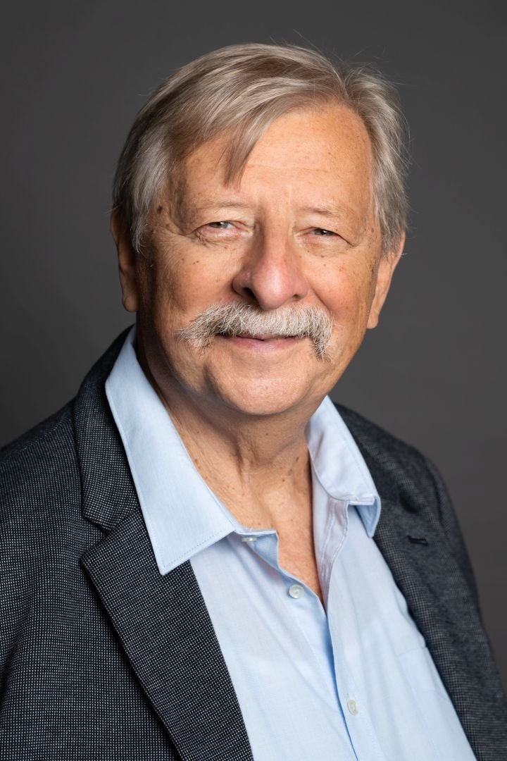 بازیگر András Várkonyi  