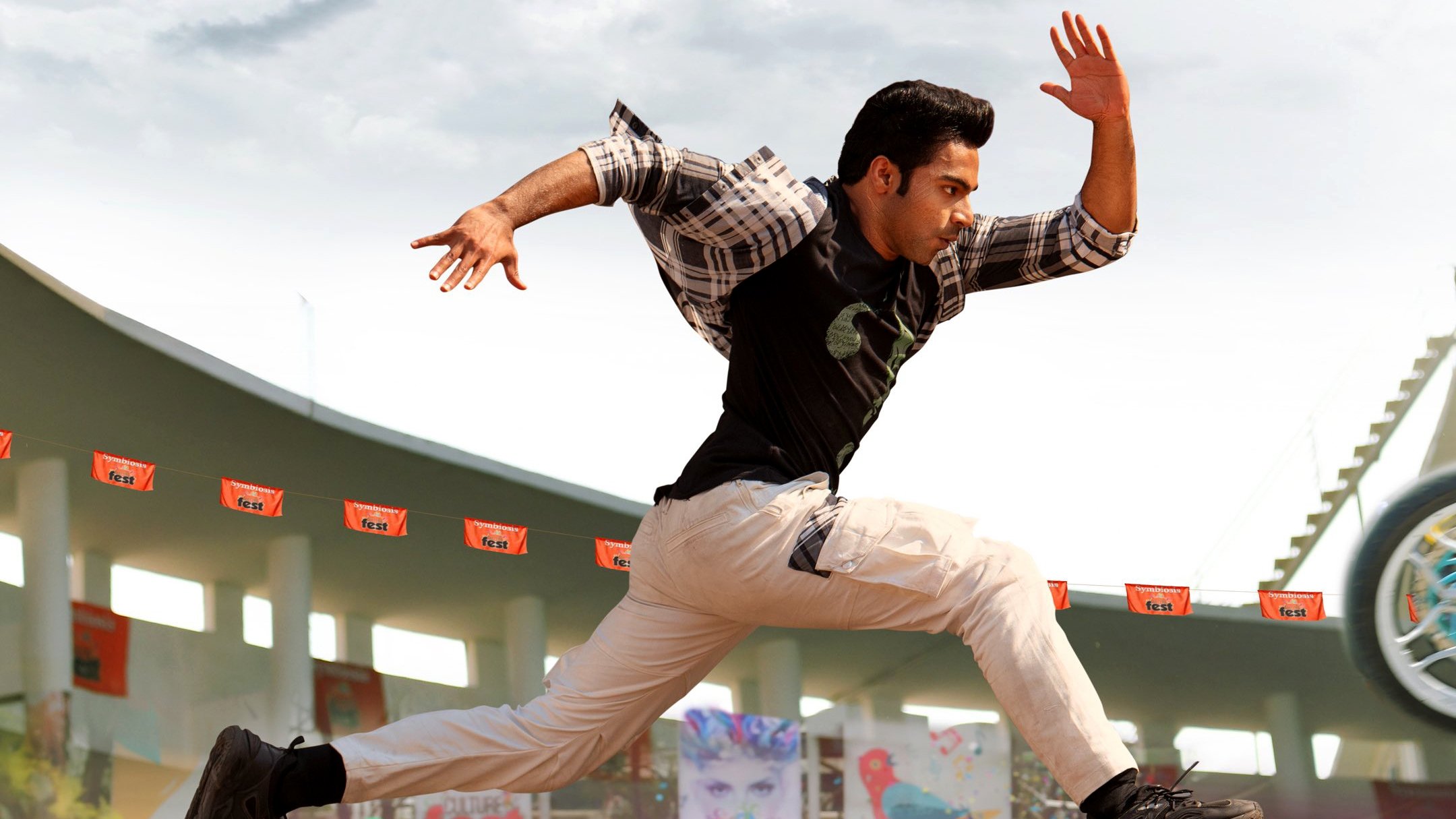 జూనియర్|జూనియర్