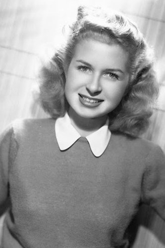 بازیگر Louise Erickson  