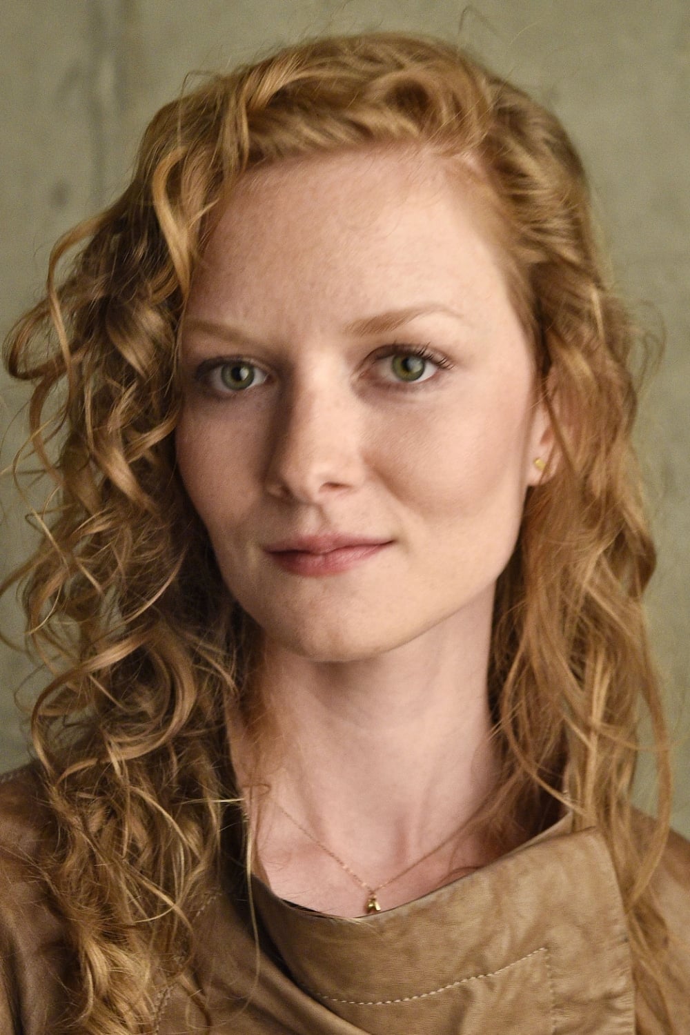 بازیگر Wrenn Schmidt  