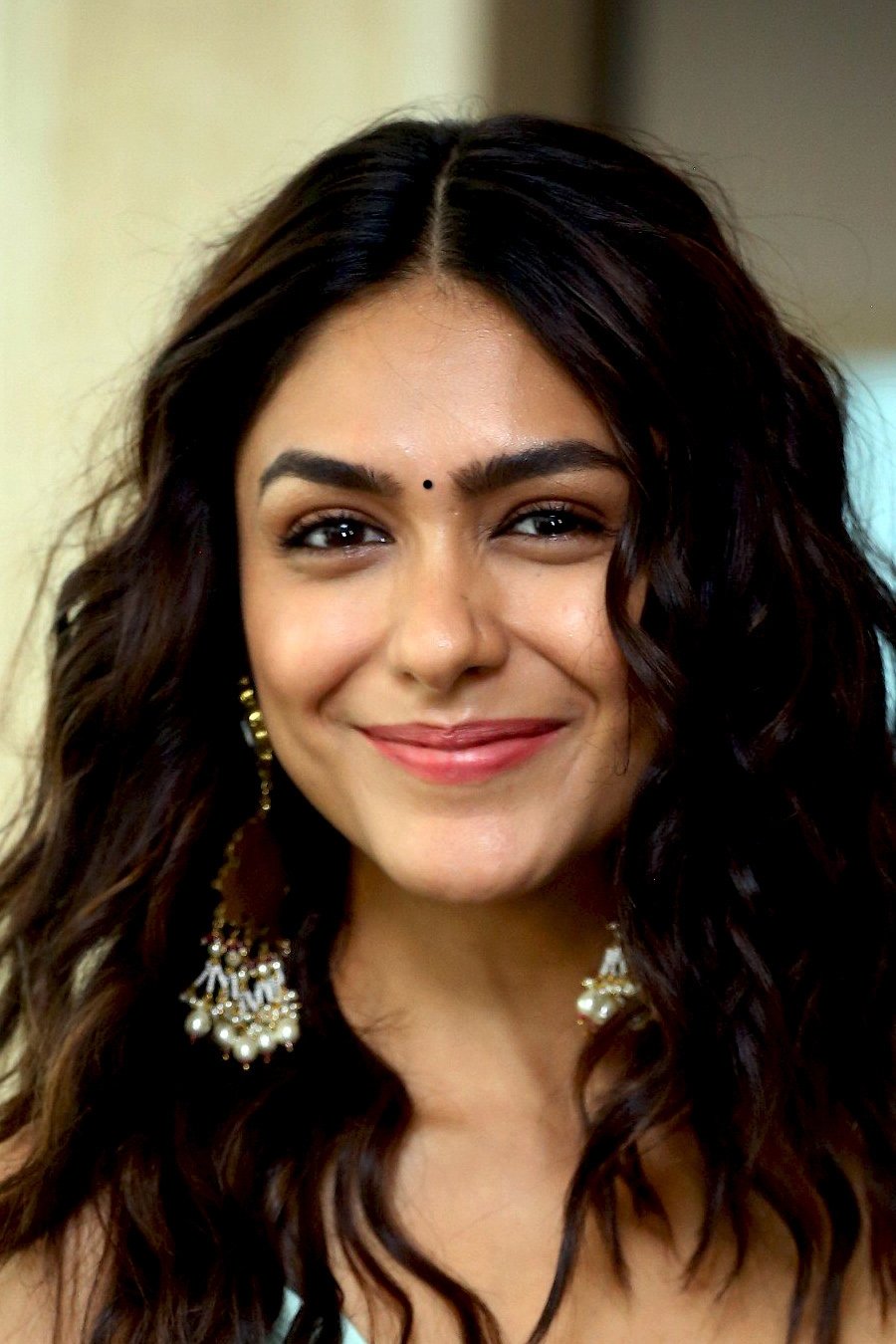 بازیگر Mrunal Thakur  