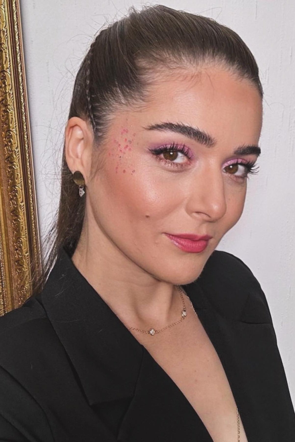 بازیگر Ceylan Batı  