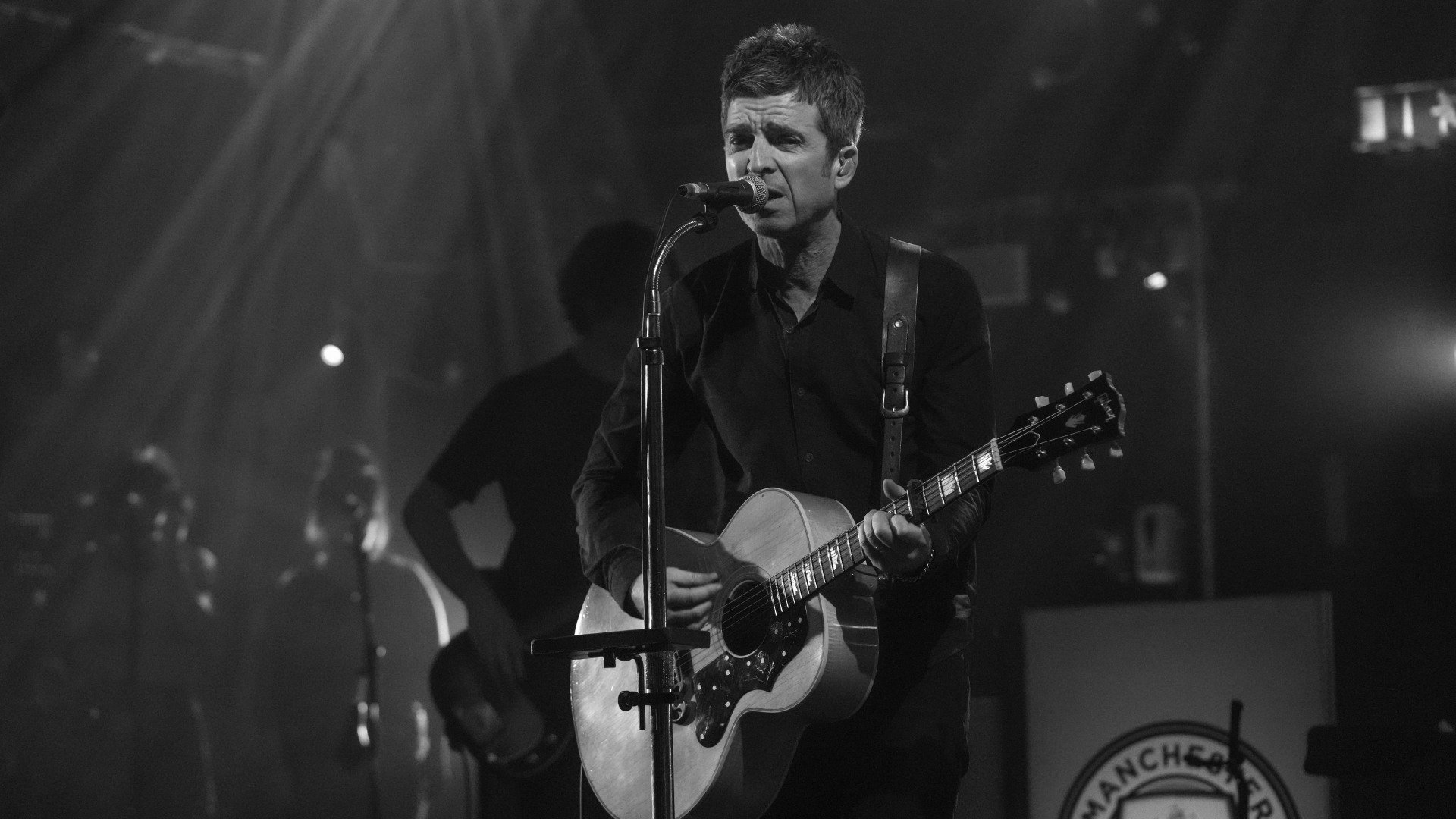 Noel Gallagher: Out of the Now|Noel Gallagher: Out of the Now