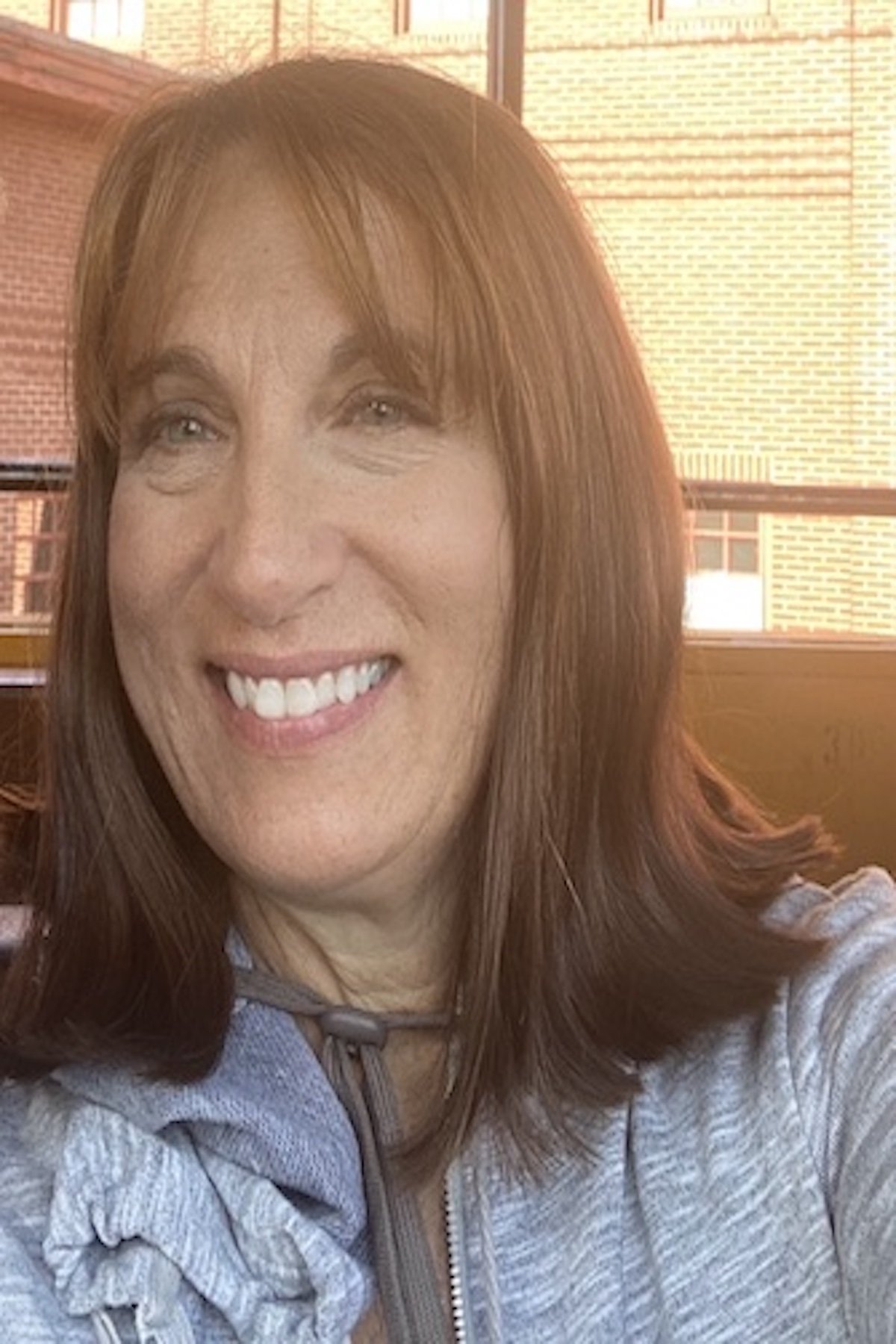 بازیگر Debbie Moretti  