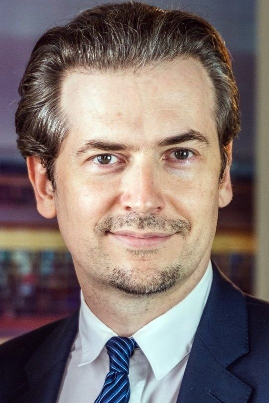 بازیگر Olivier Savelli  
