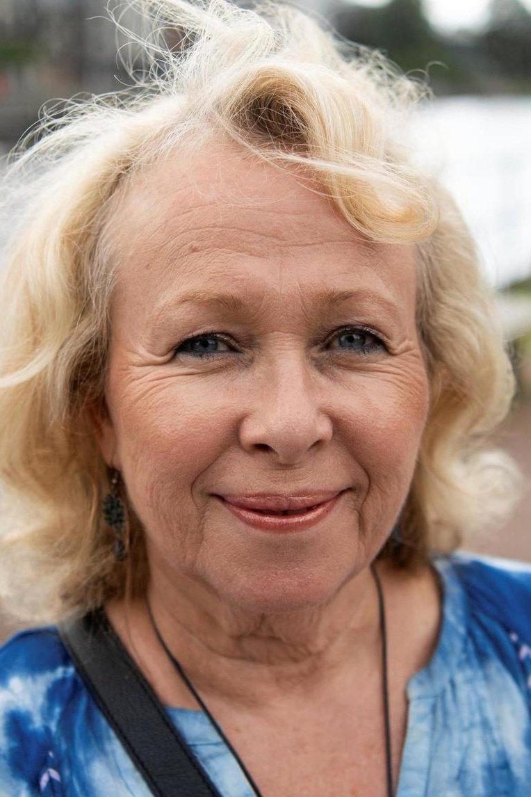 بازیگر Lena Andersson  