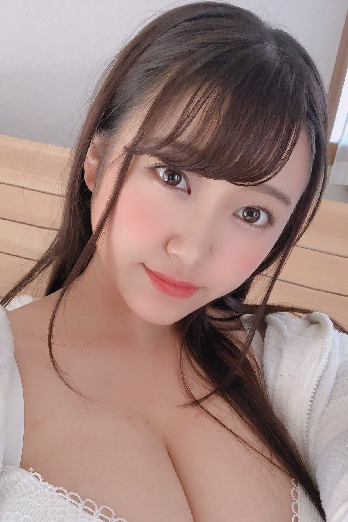 بازیگر 姫咲はな  