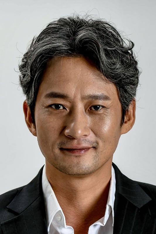 بازیگر Lee Dong-kyu  