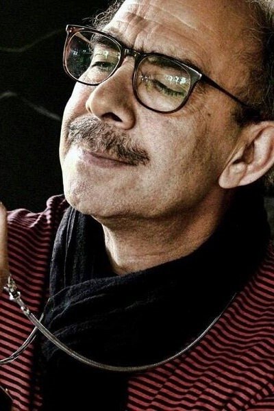 بازیگر Kioumars Derambakhsh  