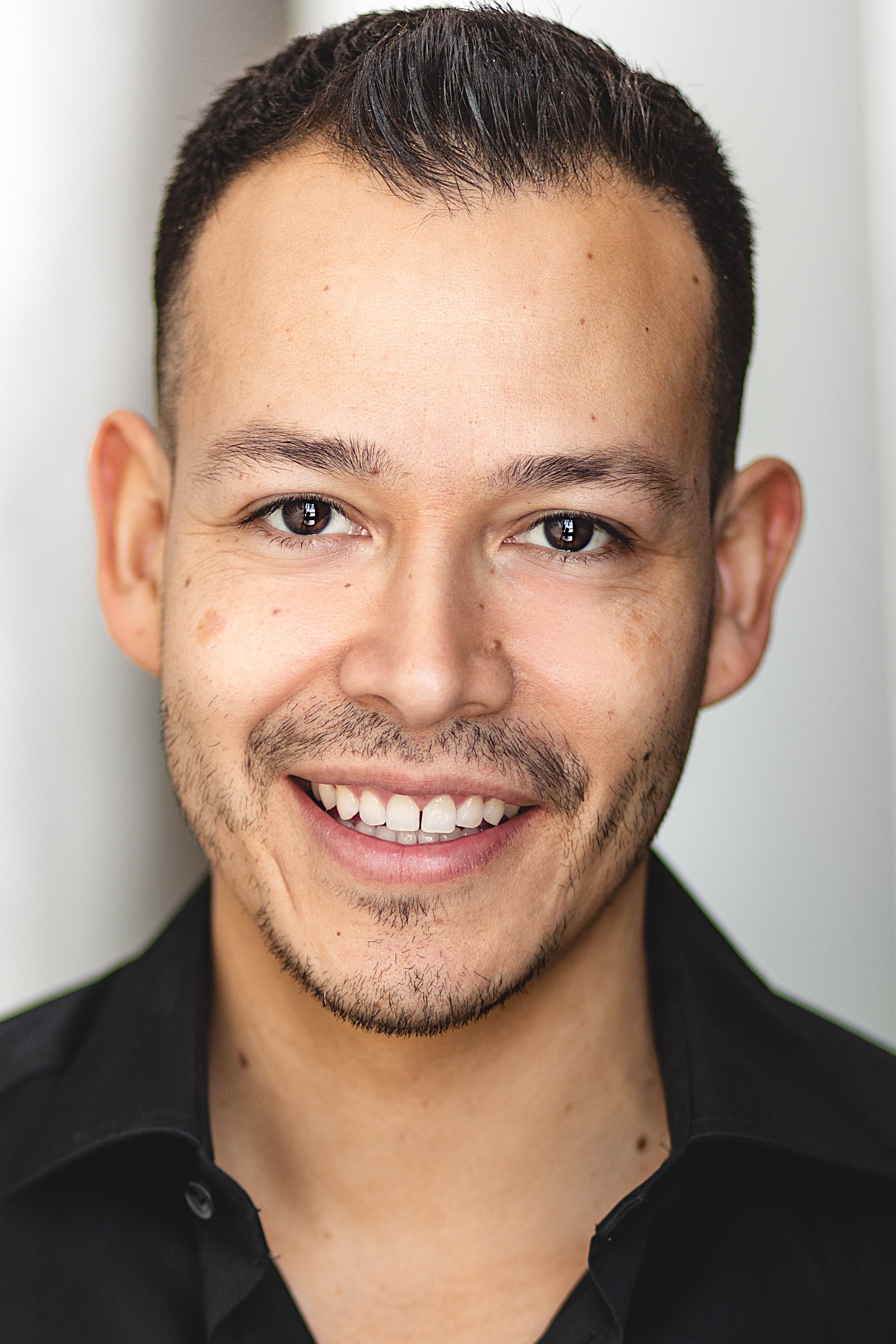 بازیگر Alex Cruz  