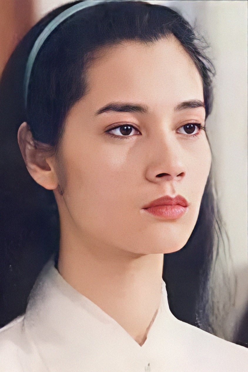 بازیگر Julia Cheng Yim-Lai  